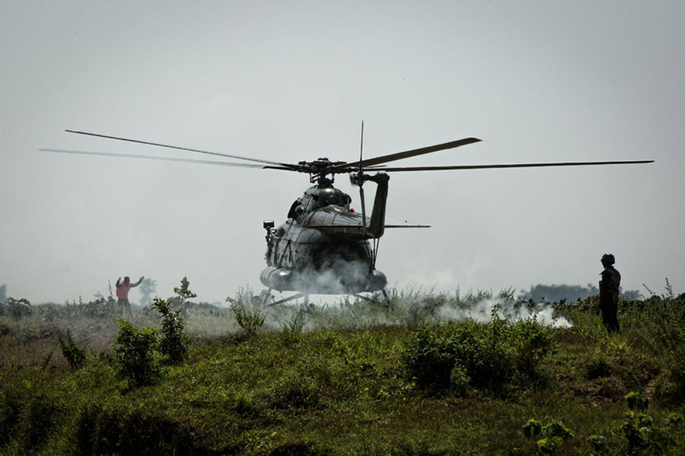 Myanmar ordusu Arakanlı Müslümanlara helikopterle saldırdı: 20 ölü 40 yaralı Myanmar ordusu Arakanlı Müslümanlara helikopterle saldırdı: 20 ölü 40 yaralı